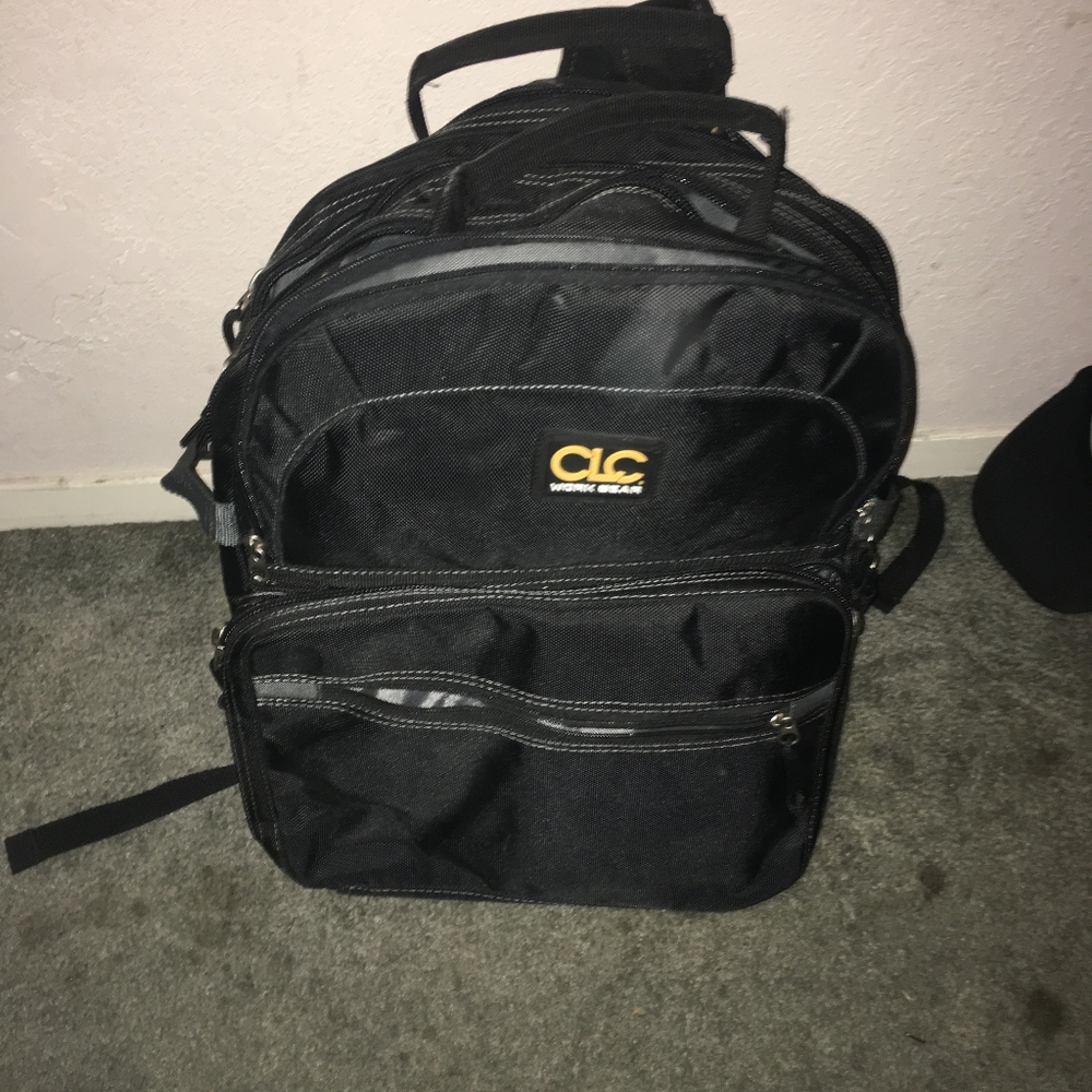 CLC Custom LeatherCraft 1132 75-Pocket Tool Backpack